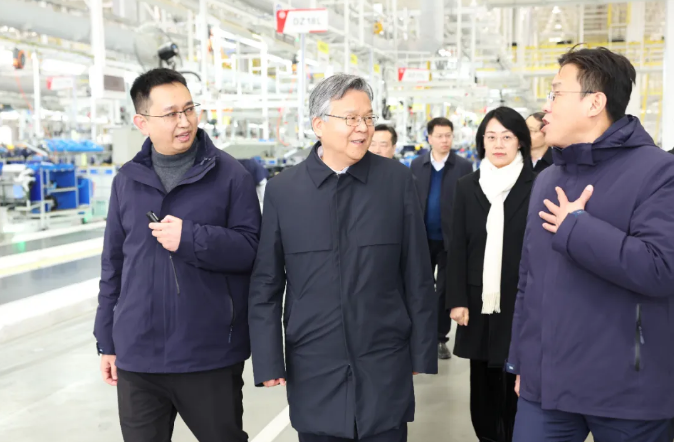 李殿勋赴襄阳市开展市场调研 洞悉发展脉动，激发市场活力